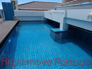 1 Bedroom Condo for sale in Pratumnak -..