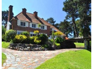 9 Bedroom House - For Rent - Mansa