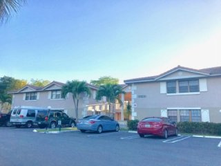 2632 Riverside Drive #2632 Coral..