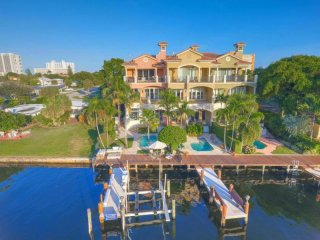 549 Ne 19th Av #c, Deerfield Beach, FL..