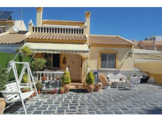 3 Bedrooms - House - Alicante - For Sale
