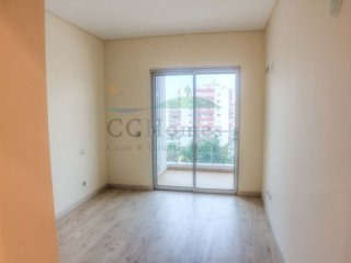 New and spacious Apartment in Faro