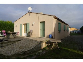 3 Bedrooms - Villa -..