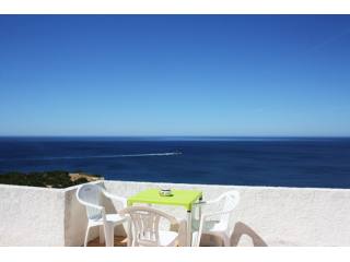 Apartment - First line sea front..