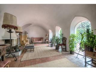 7 bedroom Detached House For Sale:..