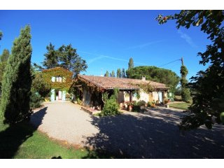 Beautiful 3 bedroom 18th century stone..