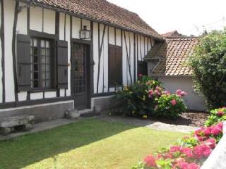 3 Bedroom Farm House For Sale