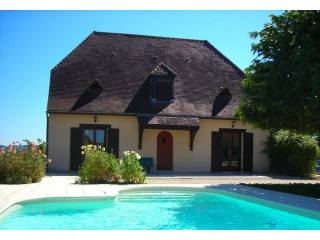 Attractive House With Swimming Pool And..