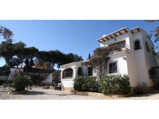 4 Bedroom 2 Bathroom Villa in Javea.