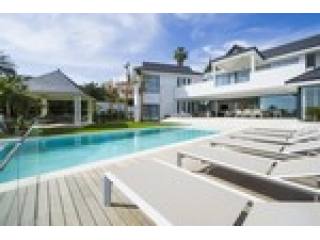6 Bedrooms - Villa - Malaga - For Sale