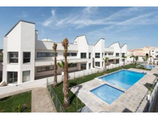 2 Bedroom 2 Bathroom Bungalow In..