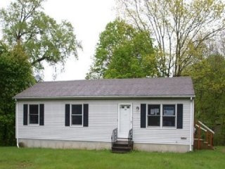 28 Otis St Dayville, CT, 06241 Windham..
