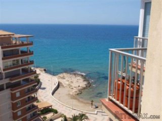 Bonito apartamento situado a 80 mtrs de la..