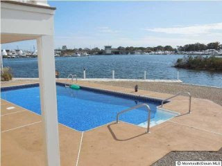 4 bedroom Flat For Sale: 725 Harbor..