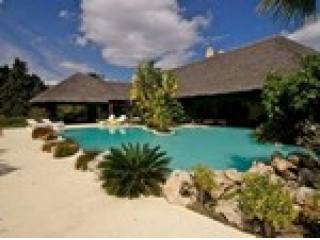 5 Bedrooms - Villa - Malaga - For Sale