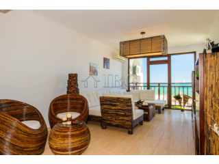 Exclusive beach-front apartment at..