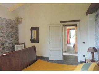 Country/farmhouse - For Sale - North of..