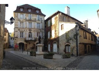 Character For Sale: 19120 BEAULIEU SUR..