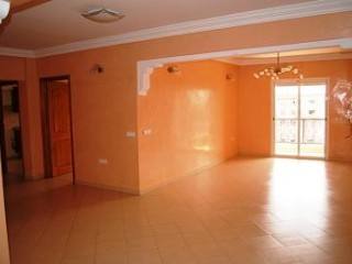 2 Bed Apartment - Bath - lounge - 97 m2..