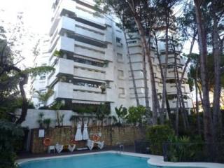 2 bedroom Apartment For Sale: Marbella