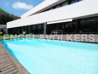 Fantastic and contemporary in the..