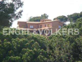 Splendid house with views, Costa..