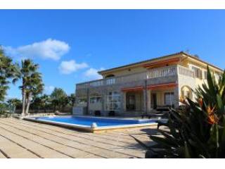 Beautiful finca near Can Picafort, as a..