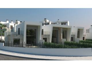 New townhouses in Villamartin