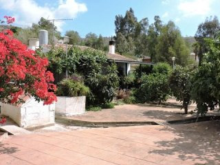 2 bedroom, 1 bathroom Finca/Country..