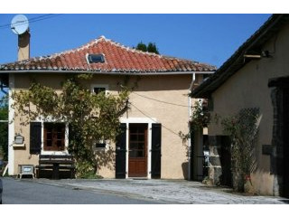 It's got the lot!! Lovely 3 bed house..