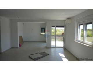 Istra, Poreč, Centar- četverosobni stan novogradnji s liftom