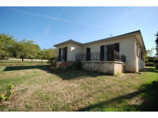 APS2341 An excellent contemporary..