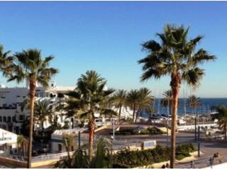 Next to Marbella's yacthing harbour -..