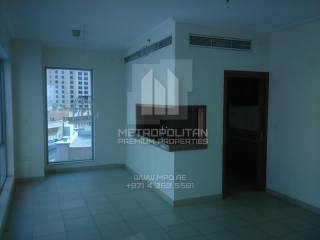 Spacious furnished apartment fpor sale..