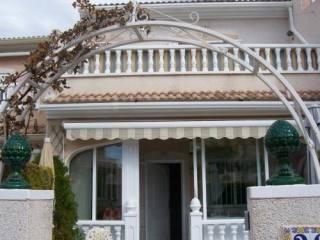 Lola Townhouse, La Fiesta