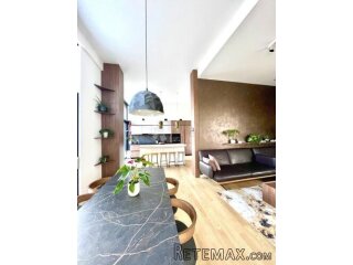 Top penthouse s terasama garažom i 2 PM -Kameniti stol 127 m