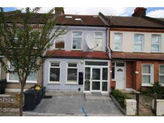 1 bedroom, Ground Floor Flat house for..