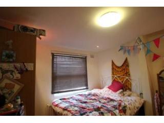 3 Bed Flat/Apartment To Let in London