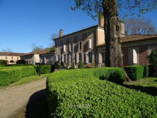 LOT ET GARONNE - Aiguillon - Beautiful..