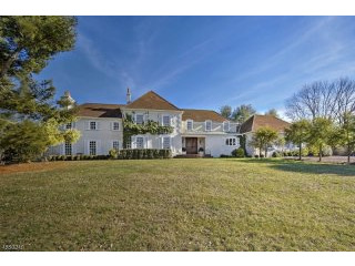 3 bedroom Detached House For Sale: 260..