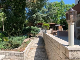 Istra, Poreč, kuća sa restoranom i velikom okućnicom od 5614