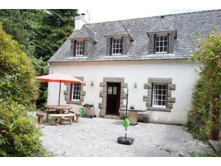 Stunning Neo-Breton 4 Bed Detached House