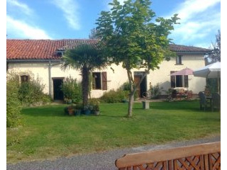 Gascon farmhouse, garden and pool with..