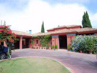 6 bedroom Detached Villa For Sale:..