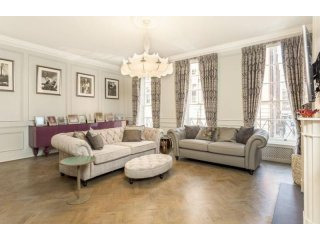 Great Ormond Street, Bloomsbury..