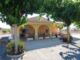 Villa for sale in Hondon de los Frailes..