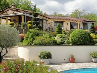 Bungalow For Sale With Stunning Views..