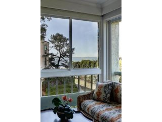 3 bedroom Apartment For Sale: 27..
