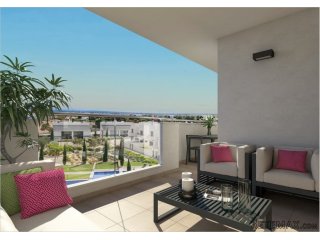 Lovely first floor apartment located in Los Dolses..