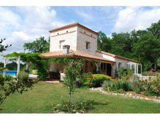 Attractive Country Home Nr Laroque..
